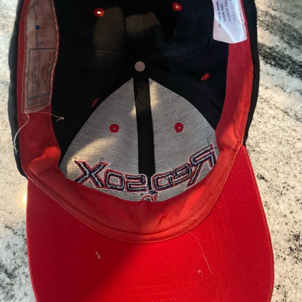 Boston Redsox Hat - Picture 7 of 9